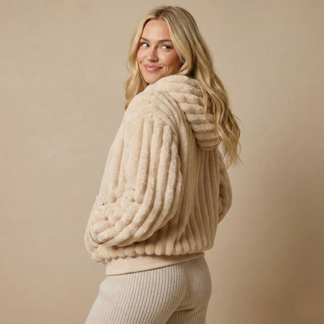 The hugwear™ blanket hoodie - beige