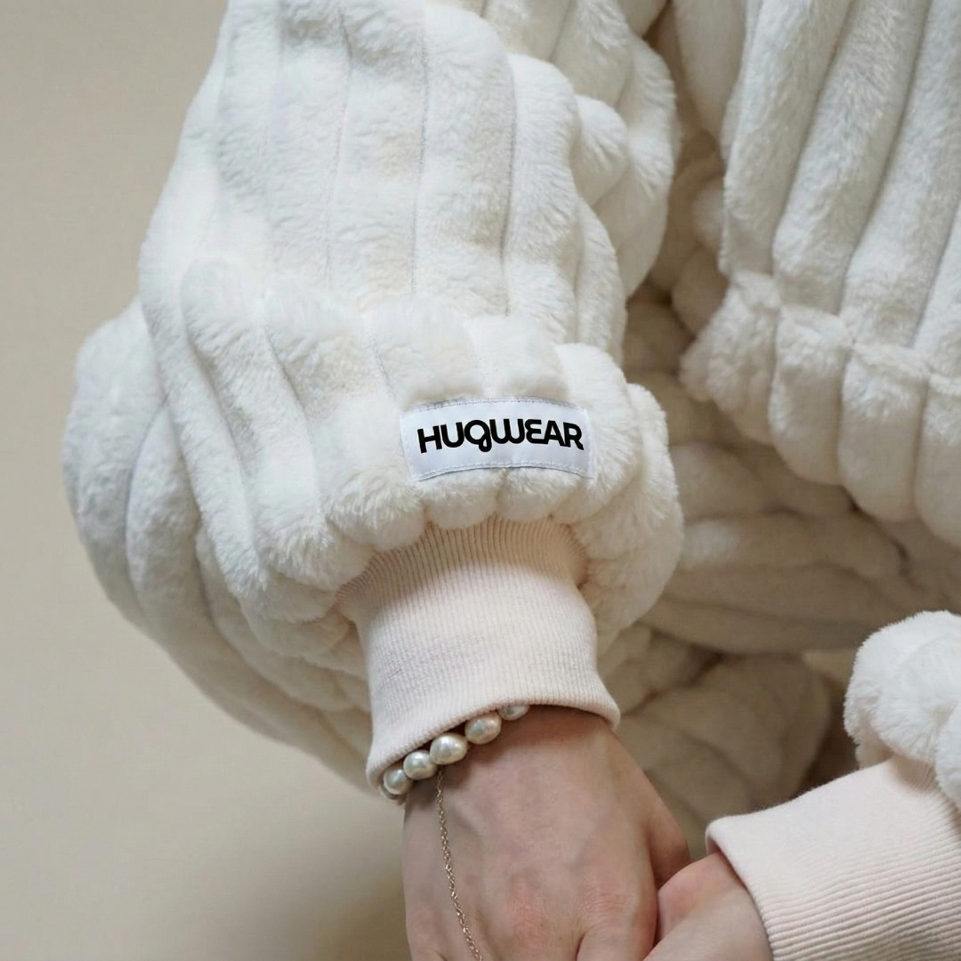 The hugwear™ blanket hoodie - white