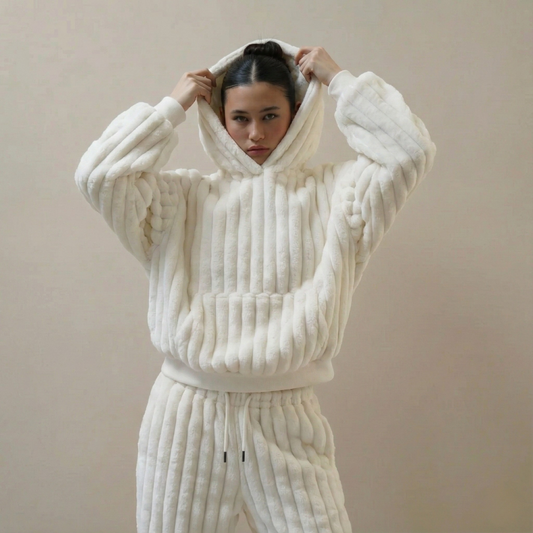 The hugwear™ blanket hoodie - white